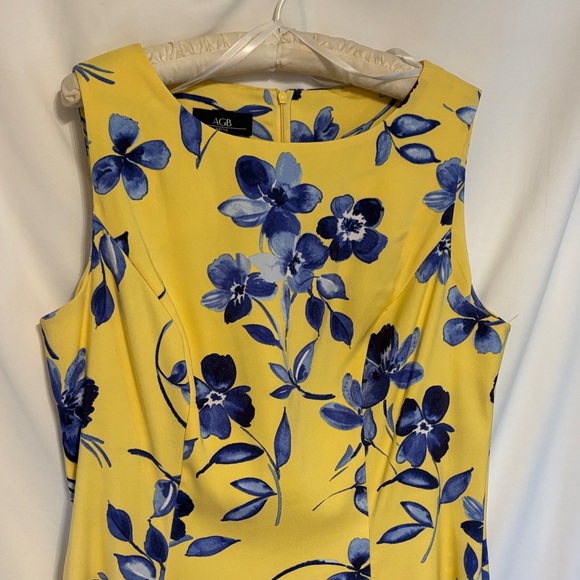 AGB Dresses & Skirts - AGB y2K inspired Yellow and Blue Floral Dress Size 12.